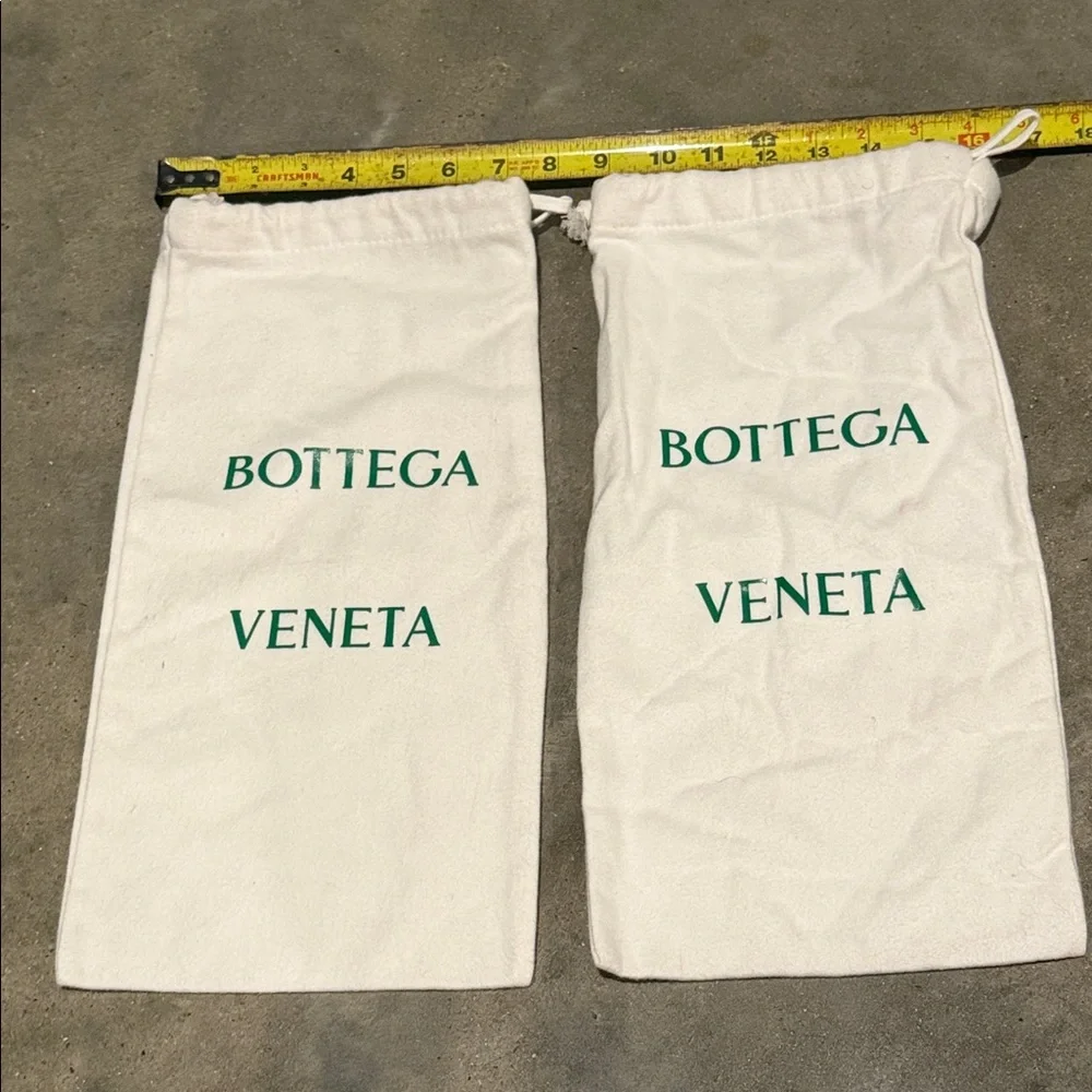 Authentic Bottega Veneta White Drawstring Dust Bags with Green Logo (Pair)